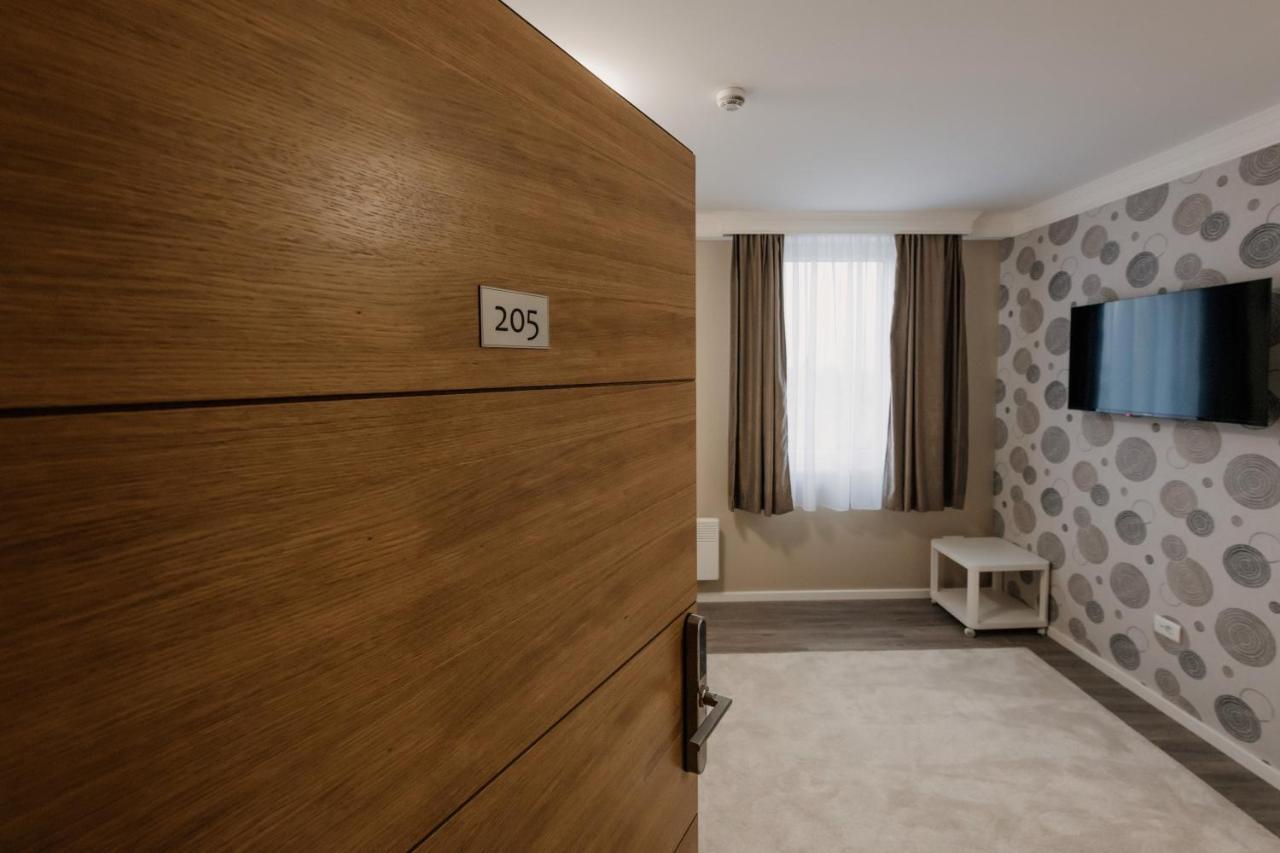 Hotel Beli Dvor Čačak Exteriér fotografie