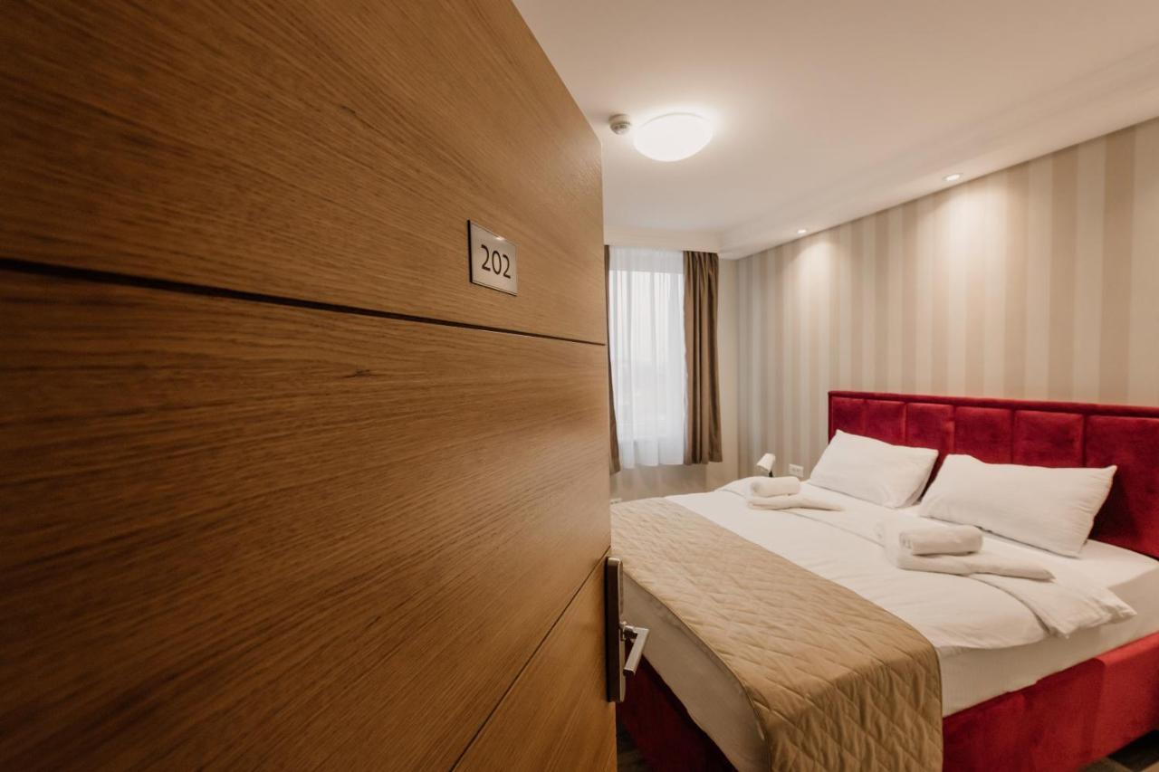 Hotel Beli Dvor Čačak Exteriér fotografie