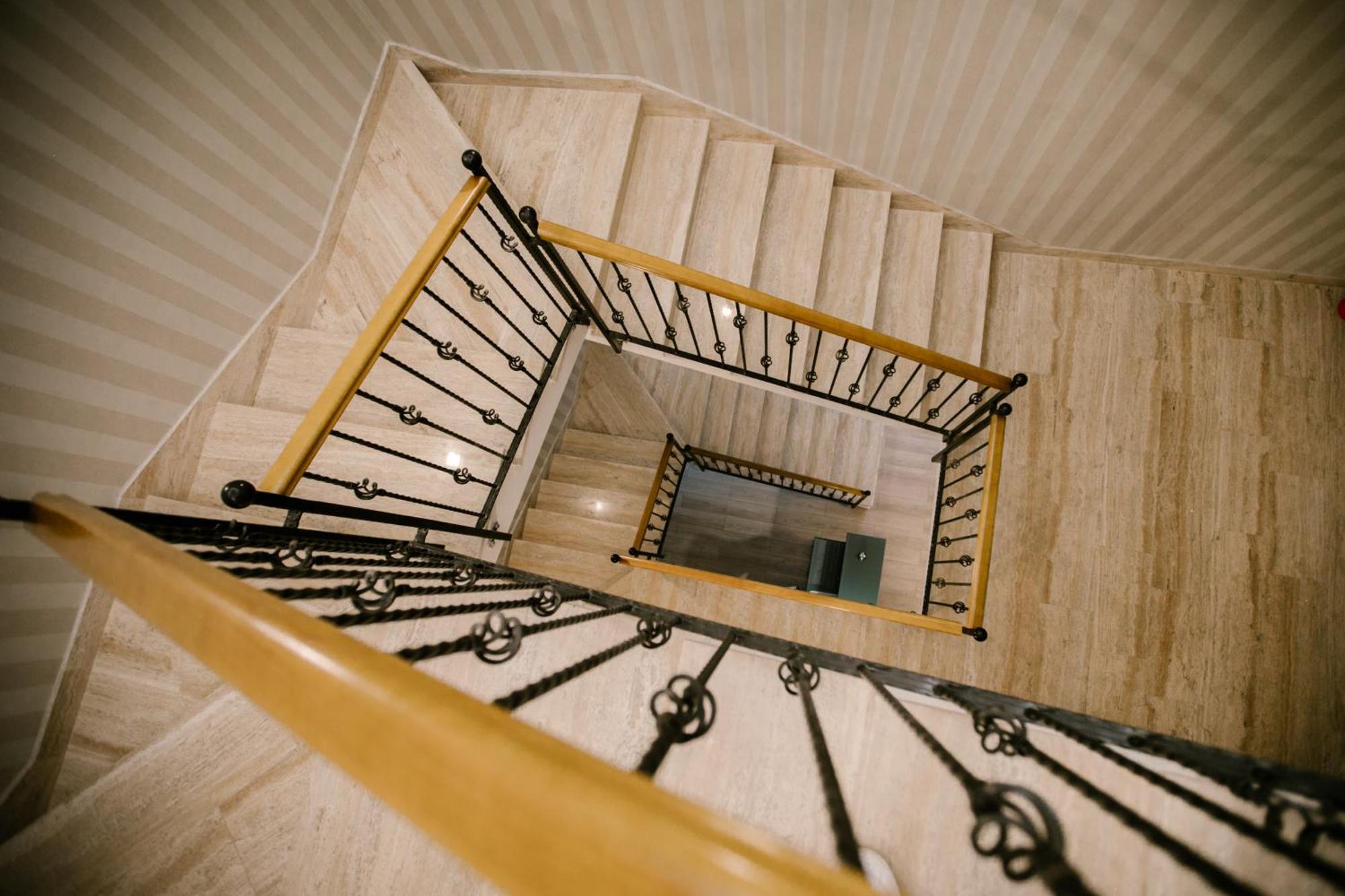 Hotel Beli Dvor Čačak Exteriér fotografie