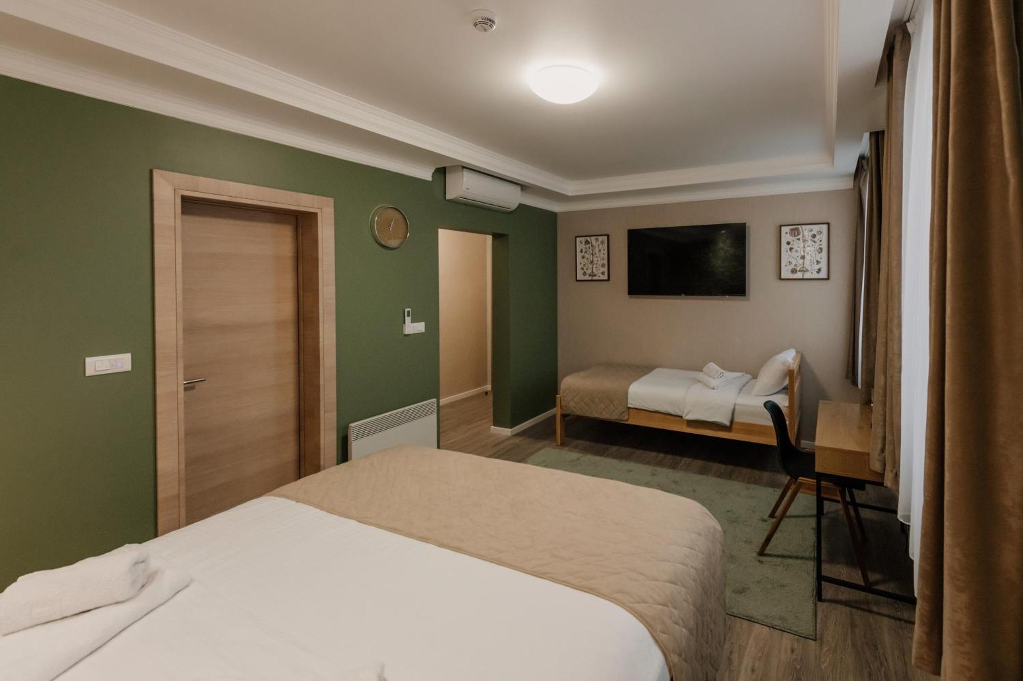 Hotel Beli Dvor Čačak Exteriér fotografie