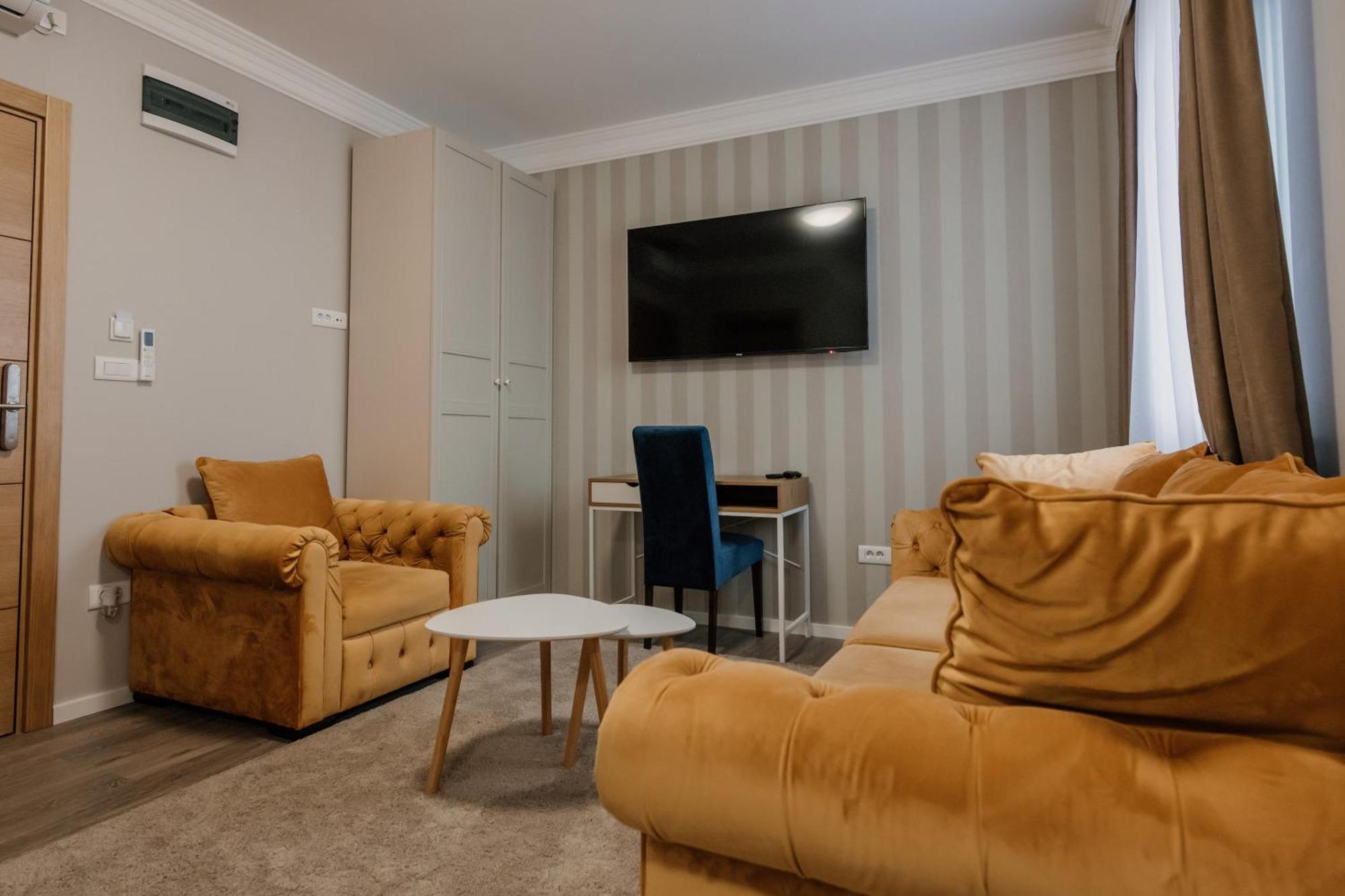 Hotel Beli Dvor Čačak Exteriér fotografie