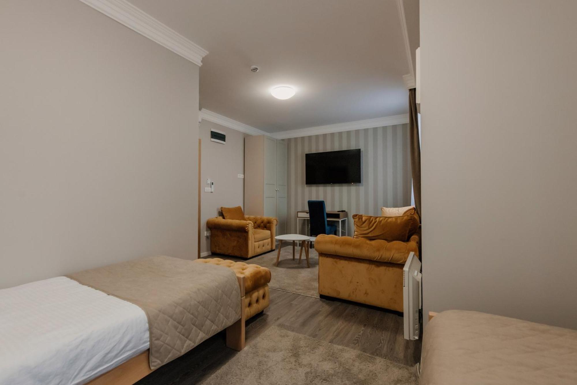 Hotel Beli Dvor Čačak Exteriér fotografie