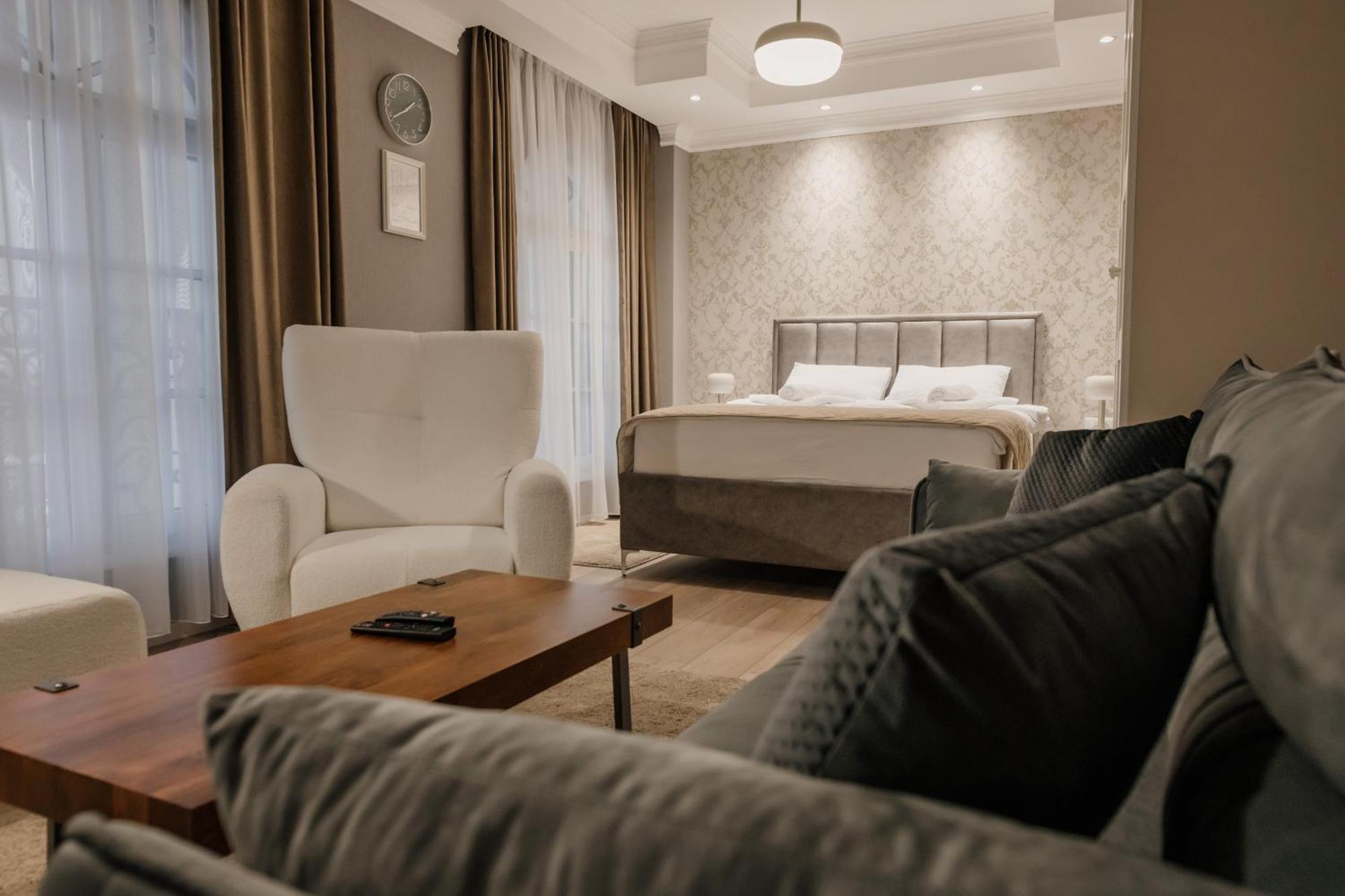 Hotel Beli Dvor Čačak Exteriér fotografie