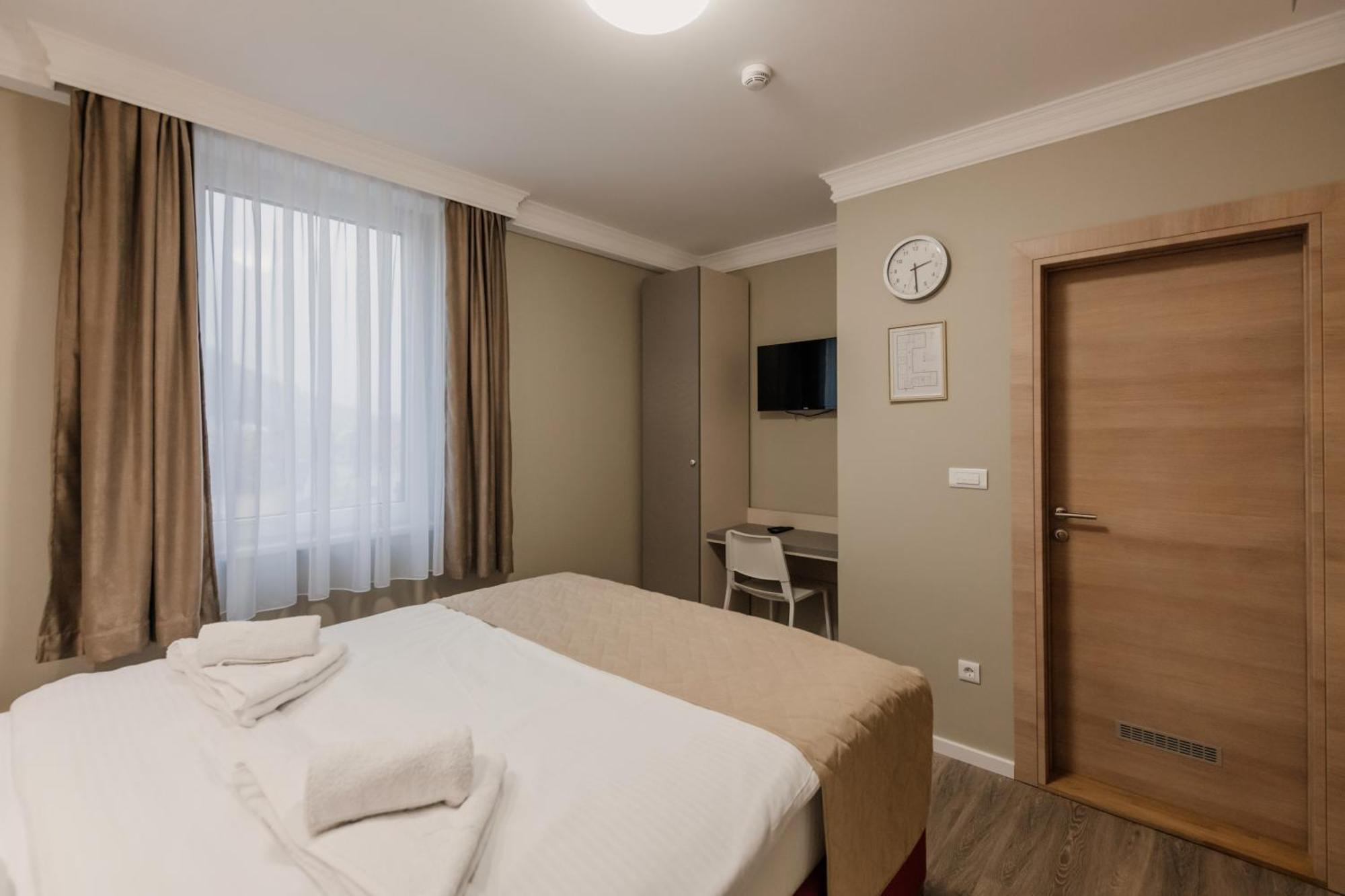 Hotel Beli Dvor Čačak Exteriér fotografie